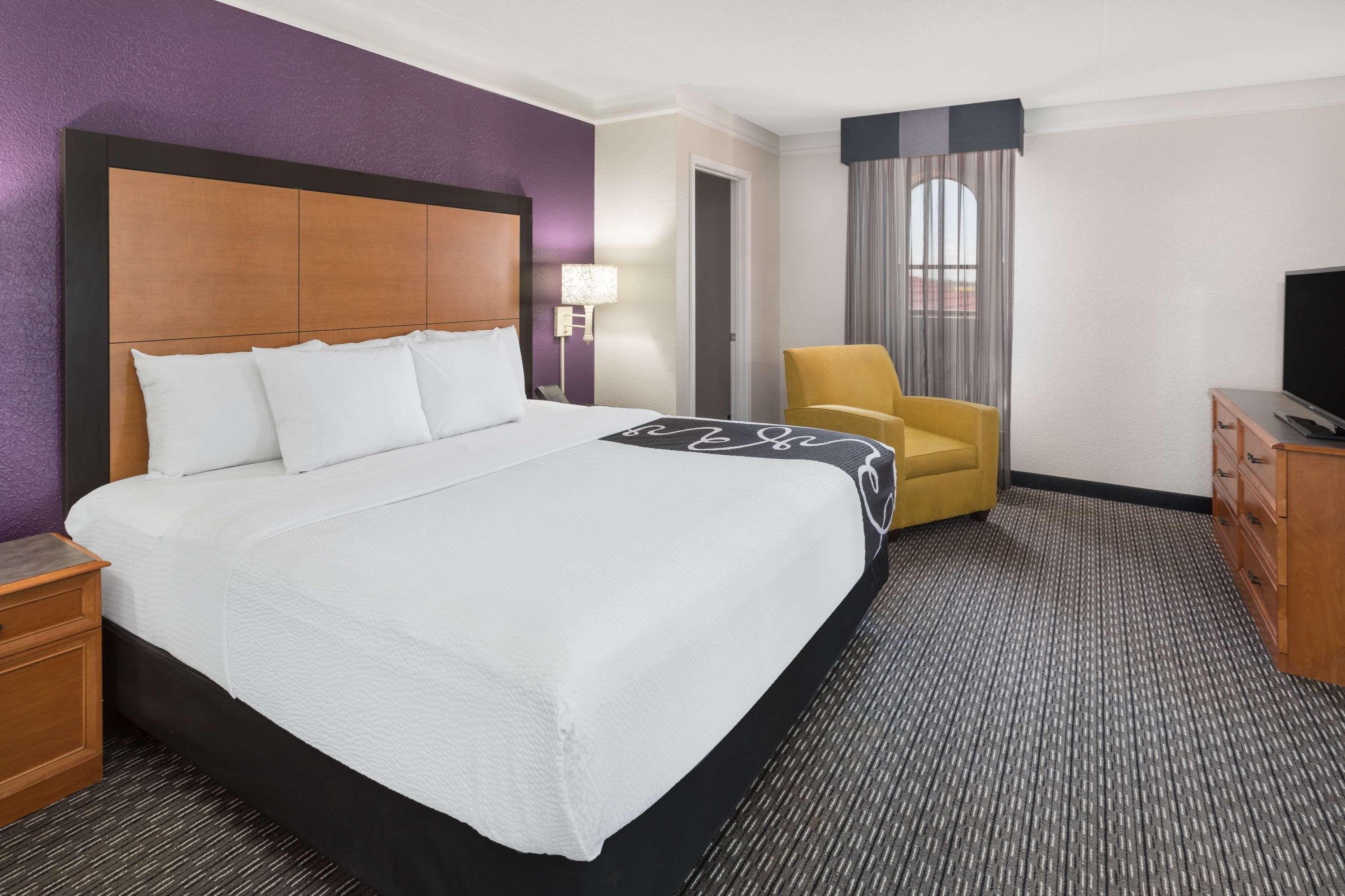 Baymont By Wyndham Greenville Woodruff Rd Eksteriør bilde