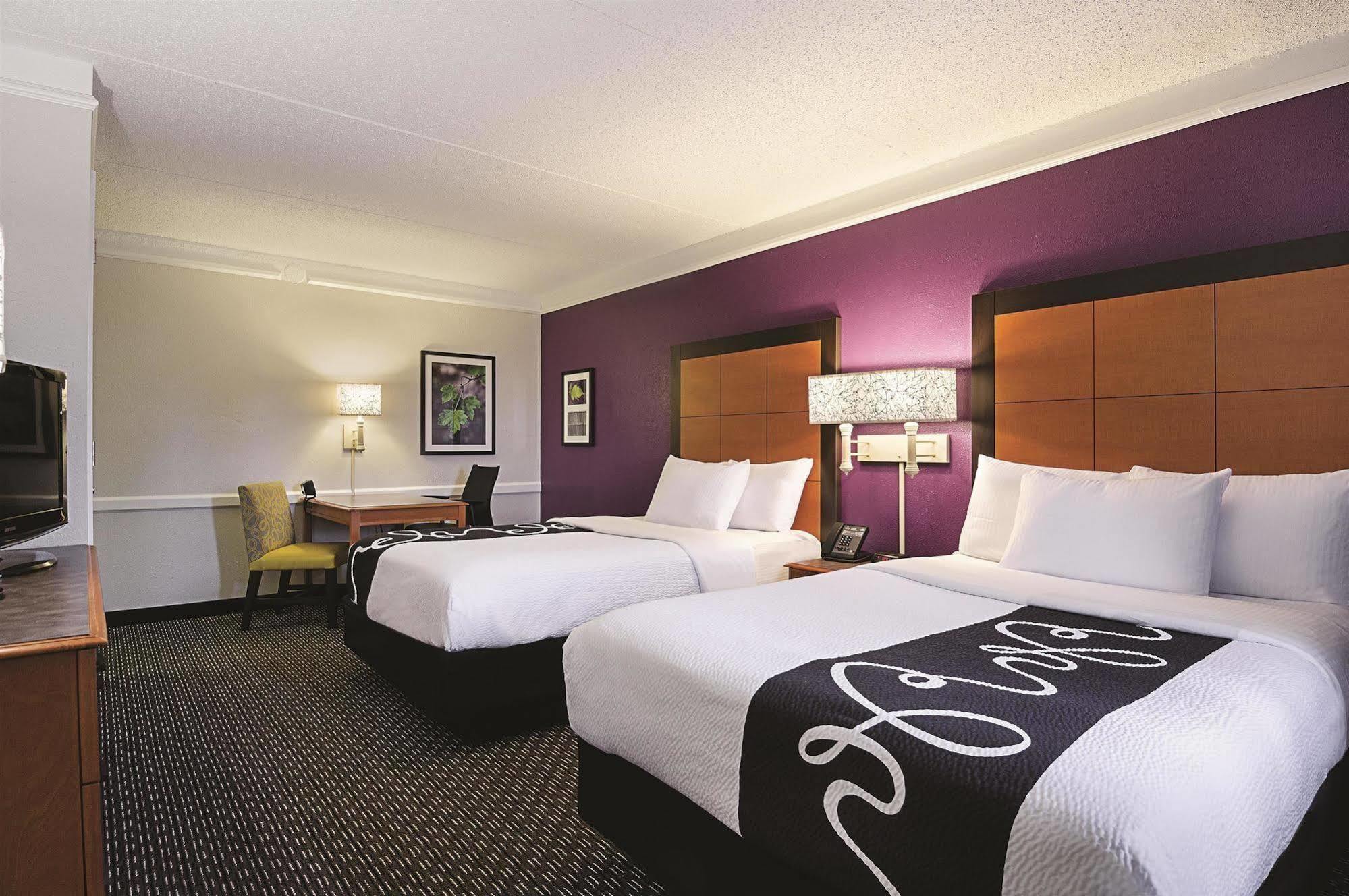 Baymont By Wyndham Greenville Woodruff Rd Eksteriør bilde